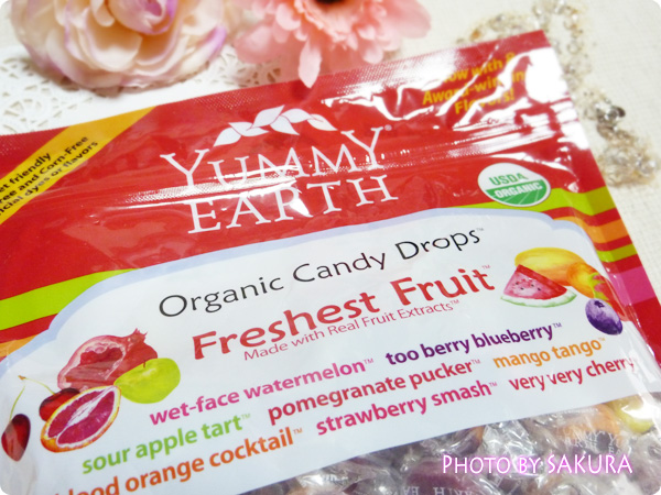 Yummy Earth(ヤミーアース) オーガニック キャンディードロップス フレッシュフルーツ　パッケージ表アップ
