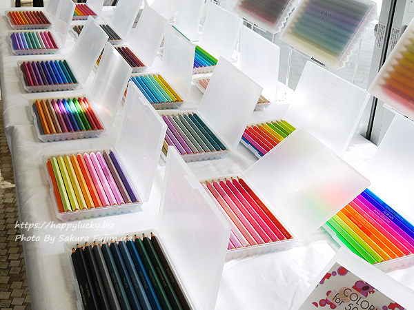 色の意訳が個性的で面白い「500色の色えんぴつ TOKYO SEEDS 