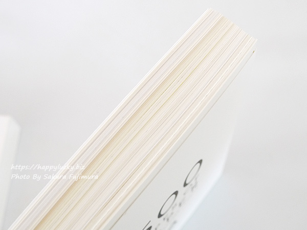 FELISSIMO（フェリシモ）『500色の色えんぴつ　TOKYO SEEDS　紙の専門商社 竹尾が選ぶ　500種類の紙セットの会』白＜朝＞色味